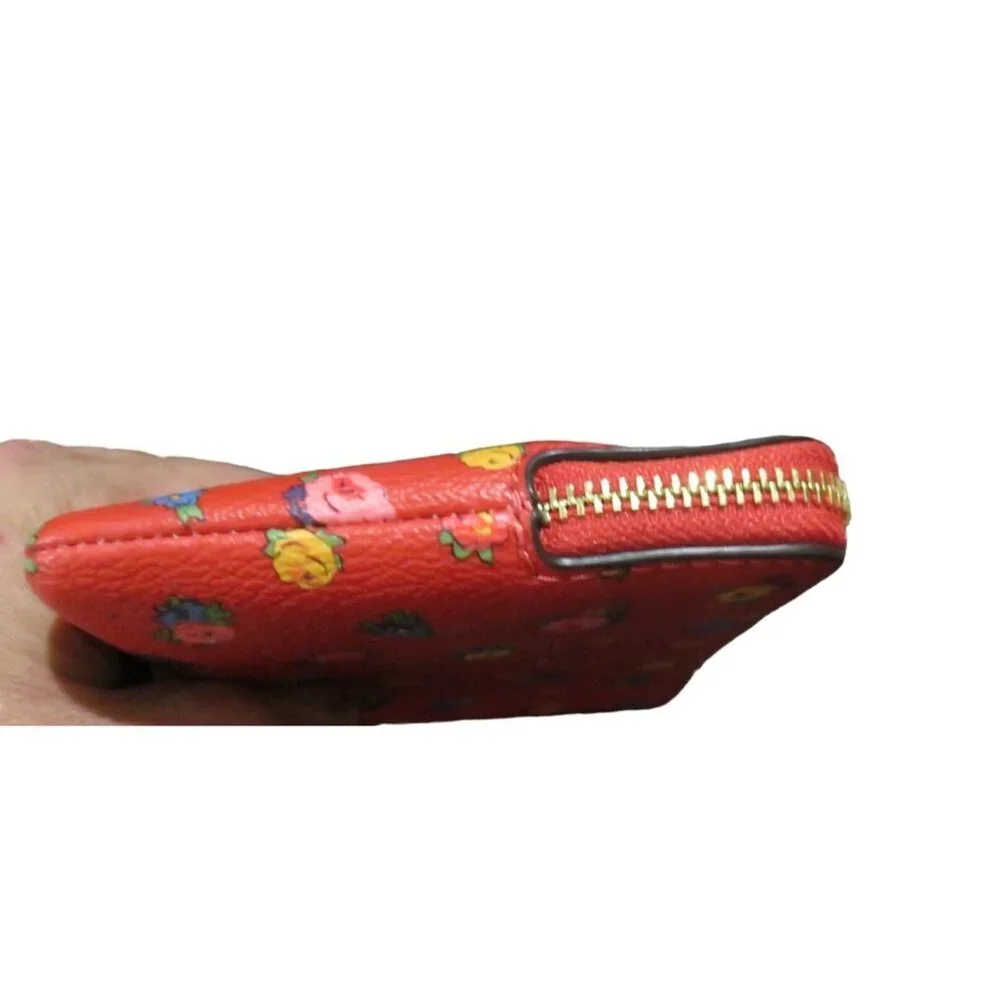 COACH Corner Zip Wristlet Miami Red Rose Print 4 X 6